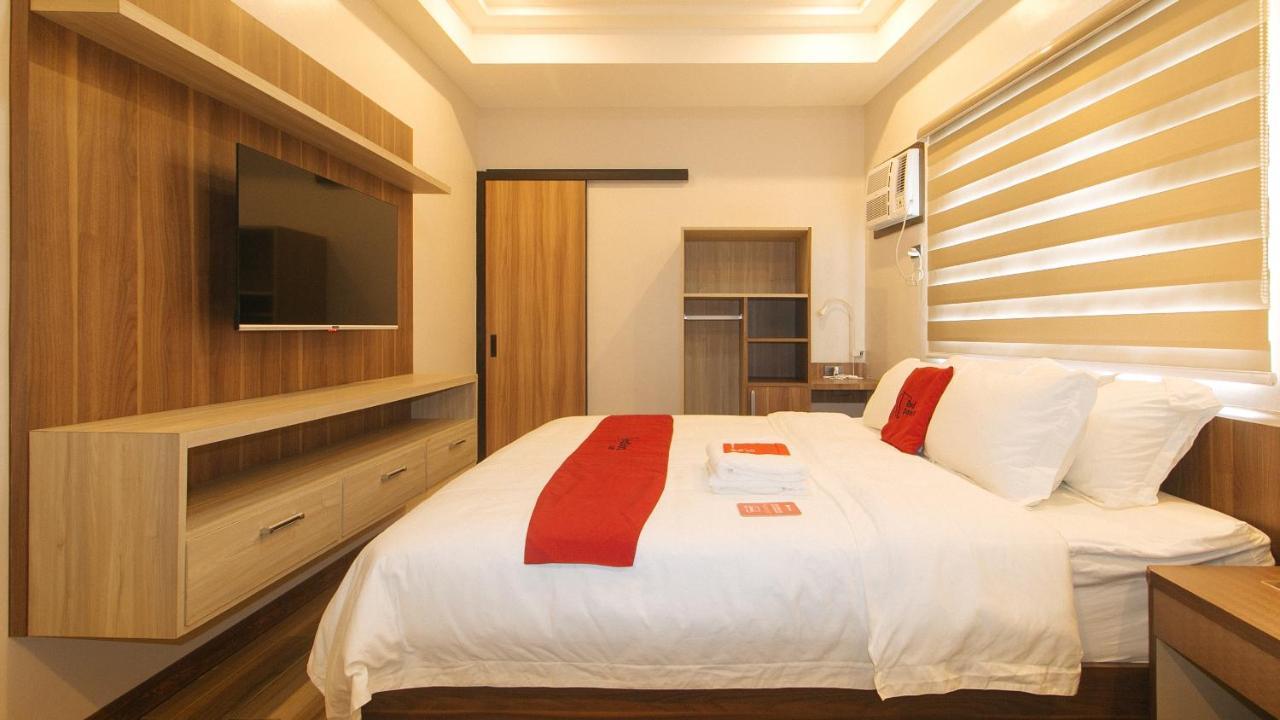 Reddoorz Plus @ Bez Tower And Residences San Juan San Juan  Eksteriør bilde